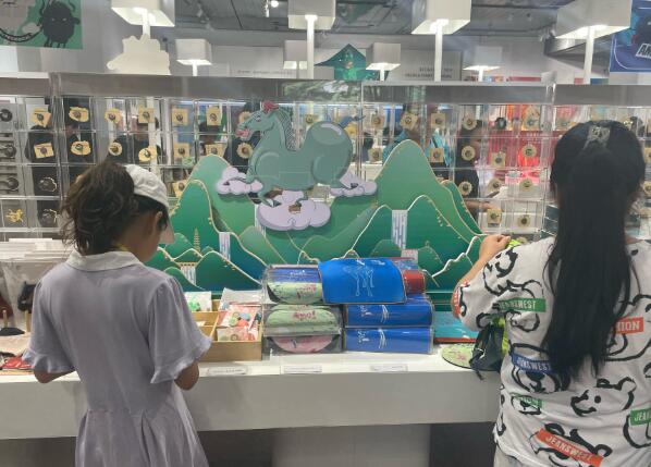 文创助力甘肃“博物馆热” 十万“绿马”奔向千家万户