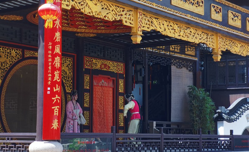 演出、娱乐场所恢复开放，还要“过几关”？