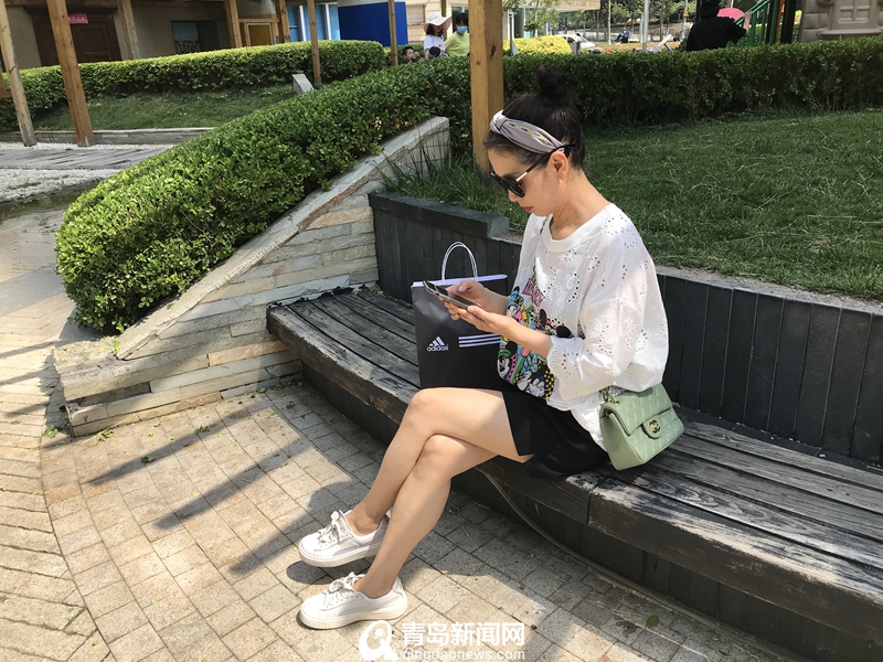 姥姥的年纪妈妈的身材 青岛这位57岁的穿搭博主爆红