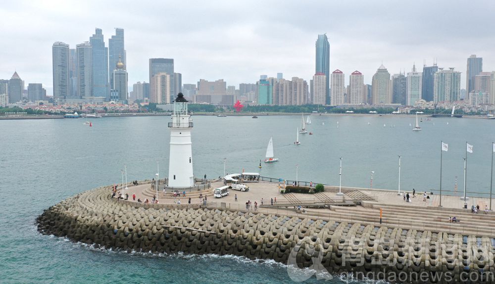 航拍青岛：山海之间 感受夏日清凉