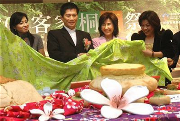 基于文化创意导向的特色小镇发展路径探析——以北台湾客家庄为例