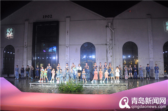 ＂牛飞凤舞＂时尚秀在纺织谷上演 今年时装趋势看这里