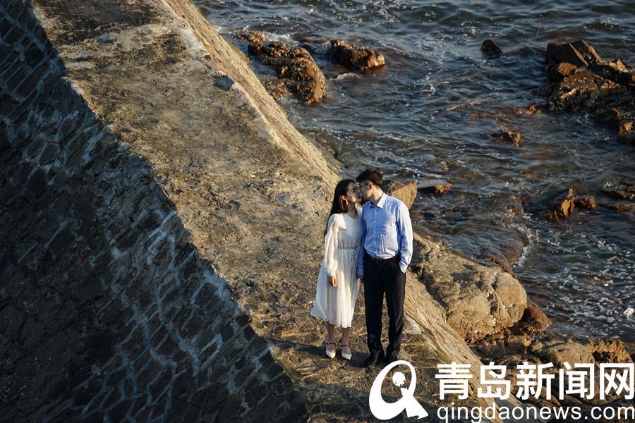 青岛城市大片：秋天的八大关 少了几分喧闹多了几分闲适