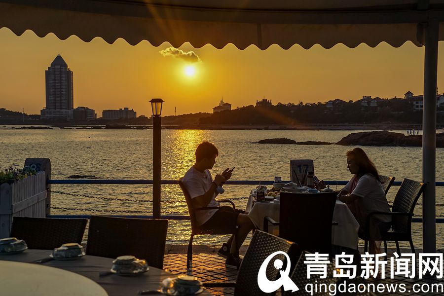 青岛城市大片：秋天的八大关 少了几分喧闹多了几分闲适