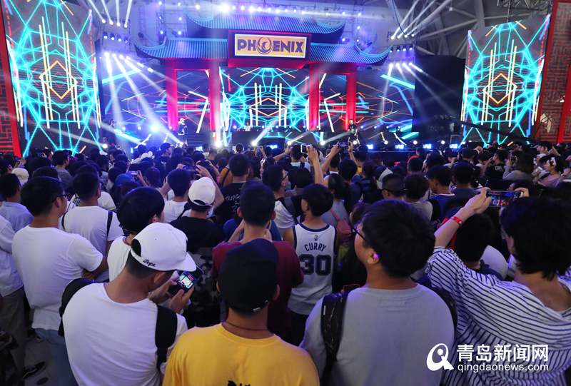 只待狂欢！青岛凤凰音乐节三大主题舞台搭建完毕