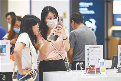 国庆黄金周海南离岛免税购物火热 优惠福利加大 消费热情加码