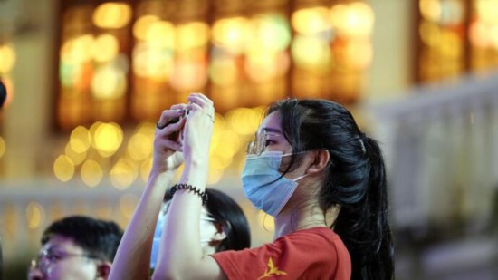 长假后依旧热闹，演艺大世界为何一直好戏连台