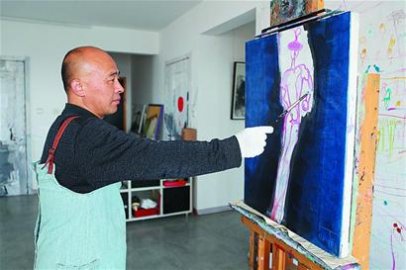 青岛科技大学老师崔建军：艺术的超前就是时尚