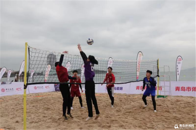 燃放市民激情拥抱沙滩运动 青岛市沙滩体育节开幕