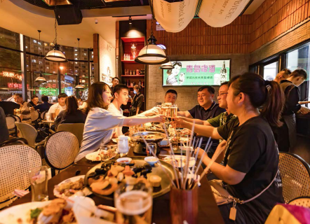 比肩北上广深，青岛上榜2020夜经济影响力十强城市！