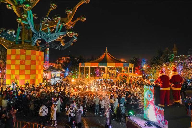 春节假期青岛接待游客308.8万人次 旅游收入33.2亿元