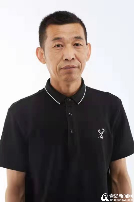 “舞枪弄棍”18年 他是青岛东方影都里的道具大拿