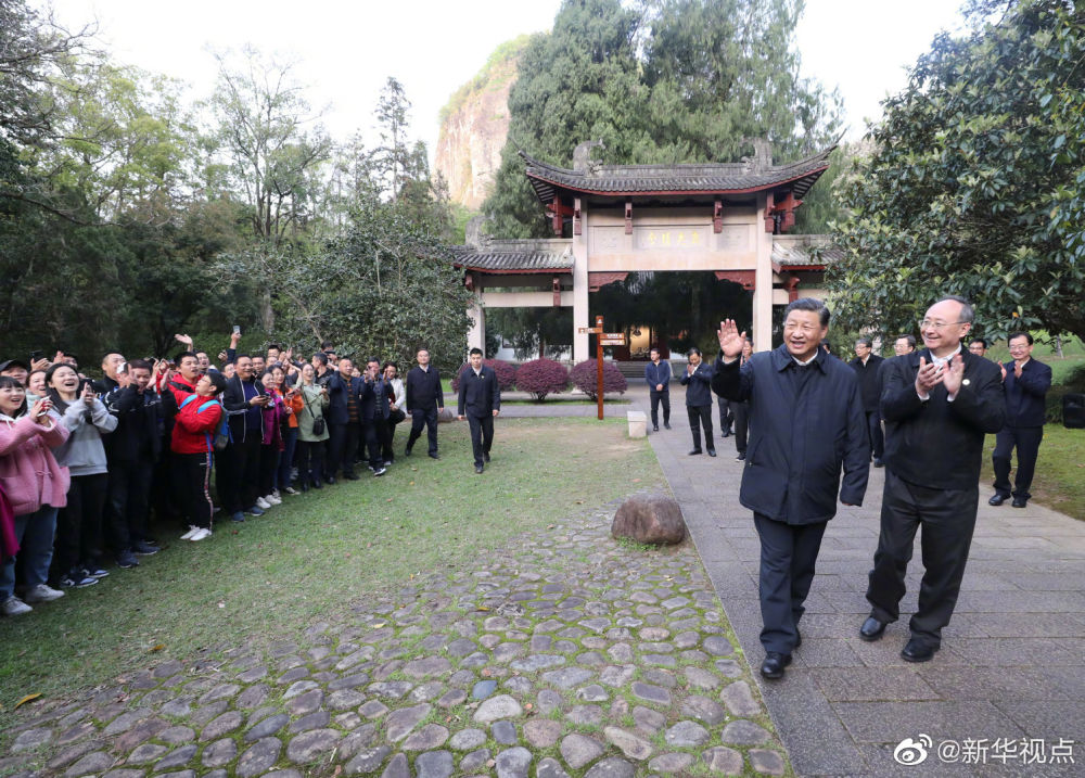 习近平考察朱熹园谈文化自信:没有中华五千年文明,哪有我们今天的成功道路