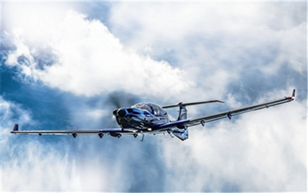 奥地利钻石飞机全球总部落地青岛 第一架“青岛造”钻石飞机年底下线