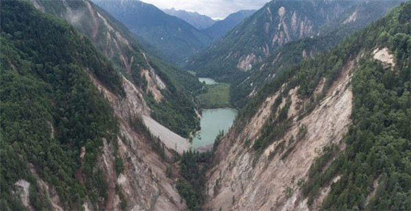 震后援建,如何把神奇的九寨沟建成文旅典范?——基于“8·8”地震灾后邛崃第五批援建九寨沟的实践研究