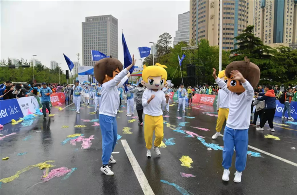 奔跑吧！“青马”归来，25000名选手踏上“最美赛道”