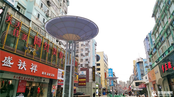 台东步行街街景＂上新＂ ＂飞碟＂路灯驾临 地砖镌刻历史