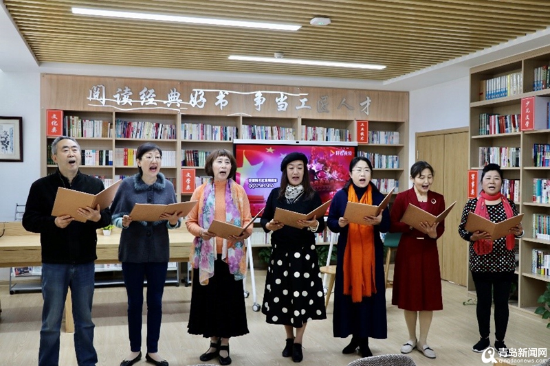 送你一首春天的诗 青岛市总工会开展“春圃读书会”活动