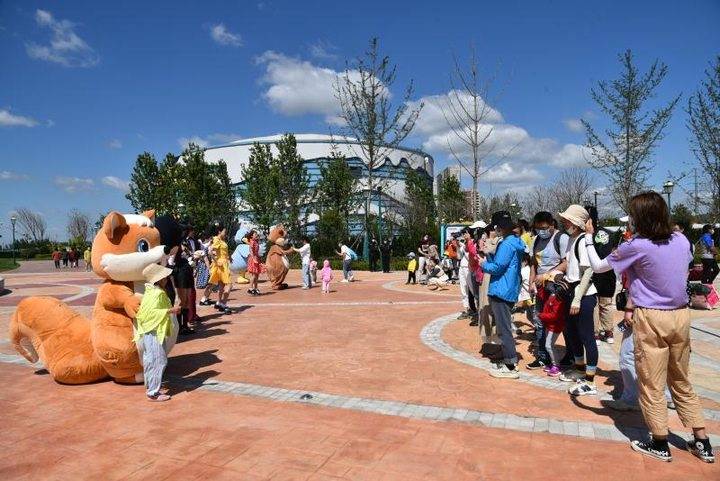 再添新乐园 青岛安徒生童话乐园全面开放