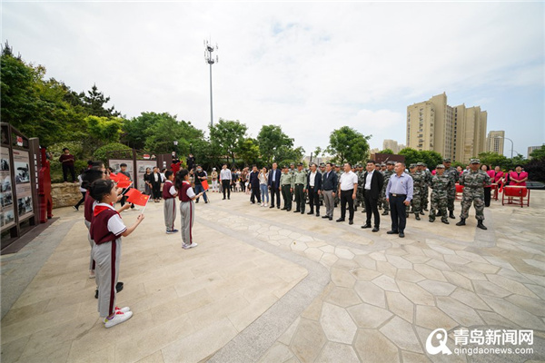 纪念青岛解放主题广场在李沧老虎山公园正式启用