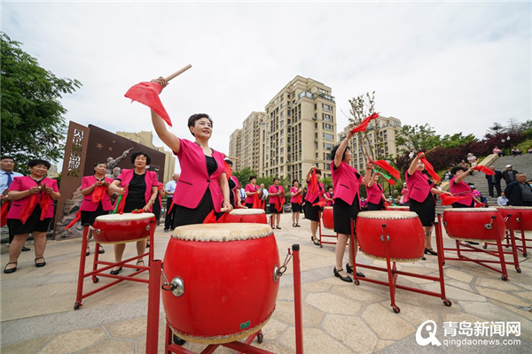 纪念青岛解放主题广场在李沧老虎山公园正式启用