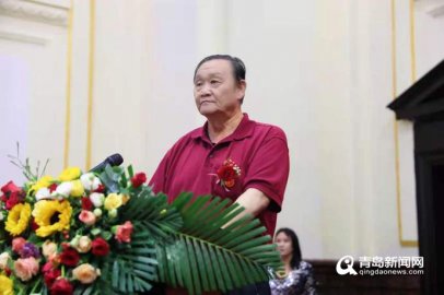 追忆蓝色航迹 赞颂百位海军前辈诗联汇展在青岛举行