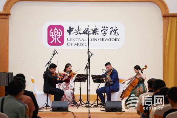音符乐动市南 无极四重奏音乐会奏响“文艺温情故事片”