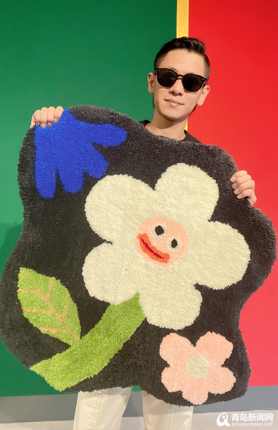 青岛有个＂扎男＂专门针织地毯挂件艺术品 只为分享快乐!