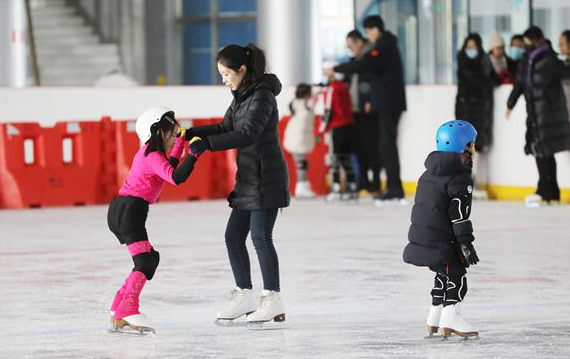 “带动三亿人上冰雪”成现实 激发冰雪运动消费新动能