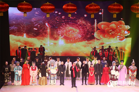 唱好戏 唱"新"戏 他陪岛城票友走过17个戏曲元宵