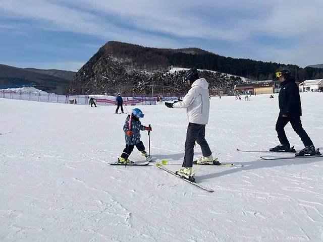 依托自然禀赋 发展冰雪旅游