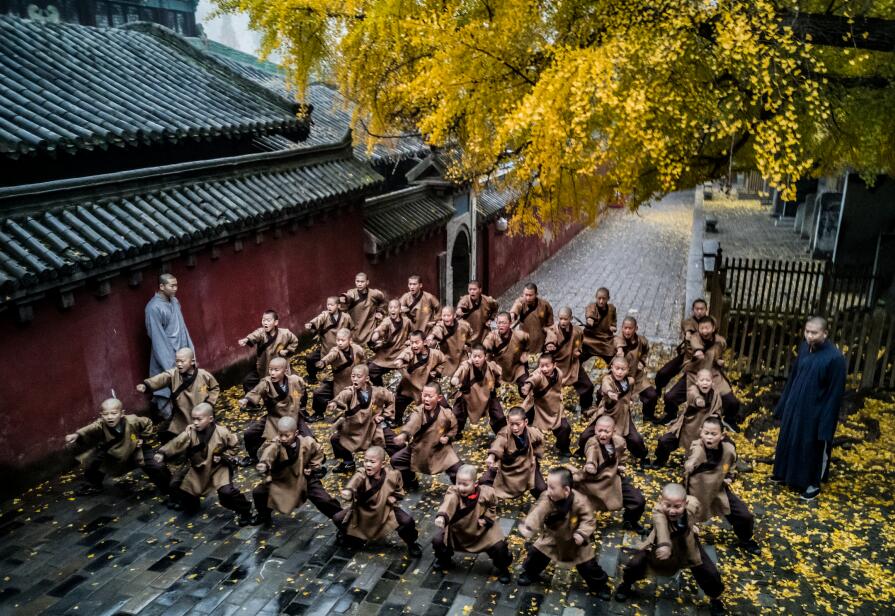 创下1.6亿票房神话 少林寺上映40周年解密台前幕后故事