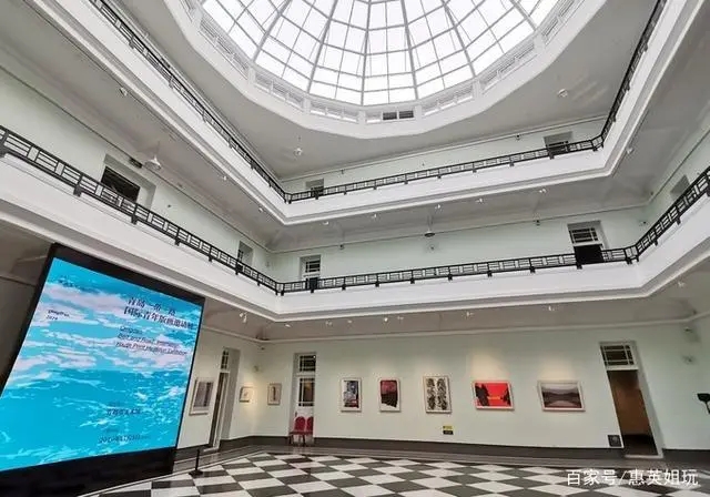 青岛市美术馆开启两大展览 邀市民游客探寻中国传统笔墨