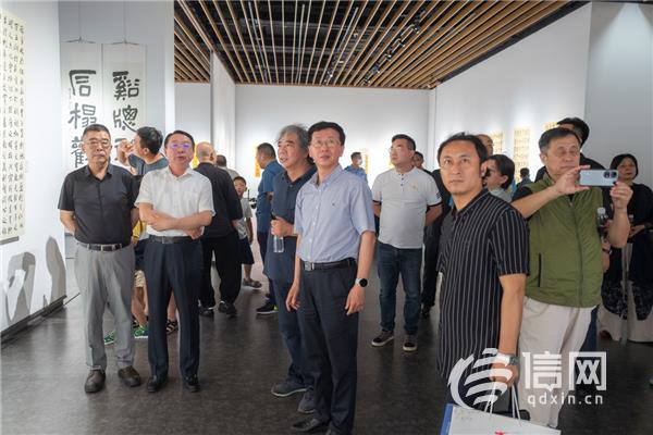 “五方临池·书法交流展”在青岛宝龙美术博物馆开幕