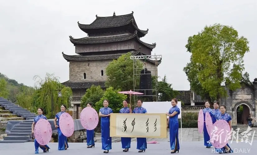 “触网上线”令非遗“飞”入现代生活