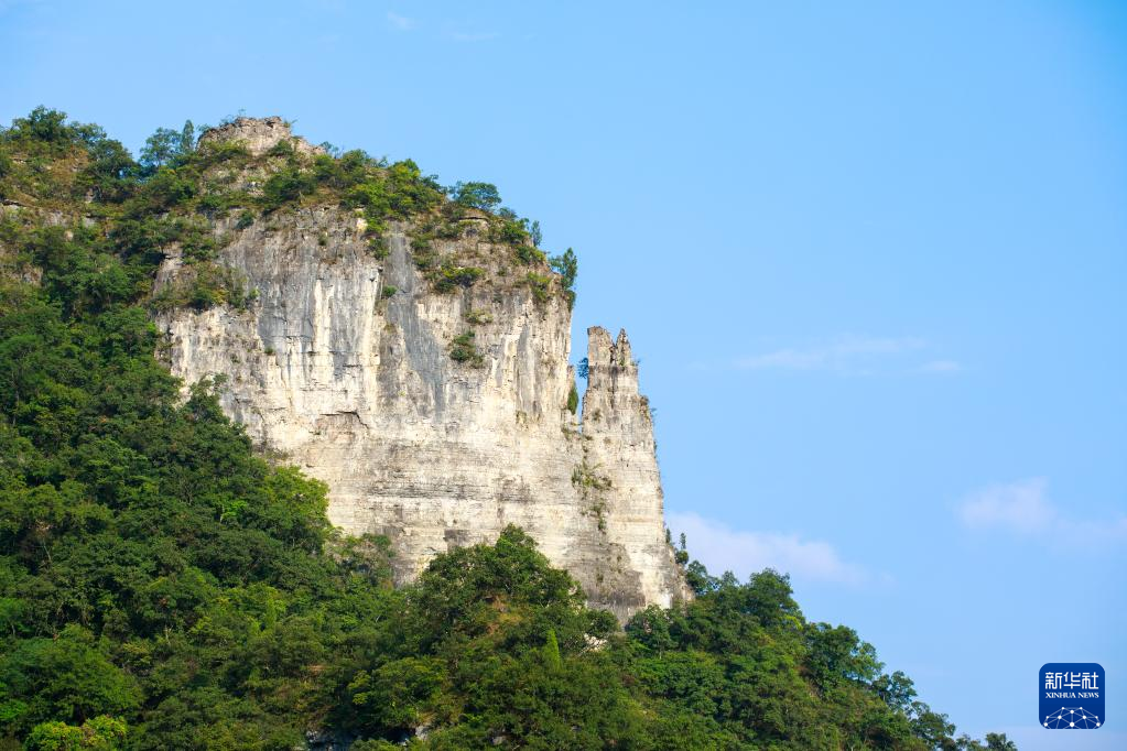 探访世界自然遗产地:施秉云台山