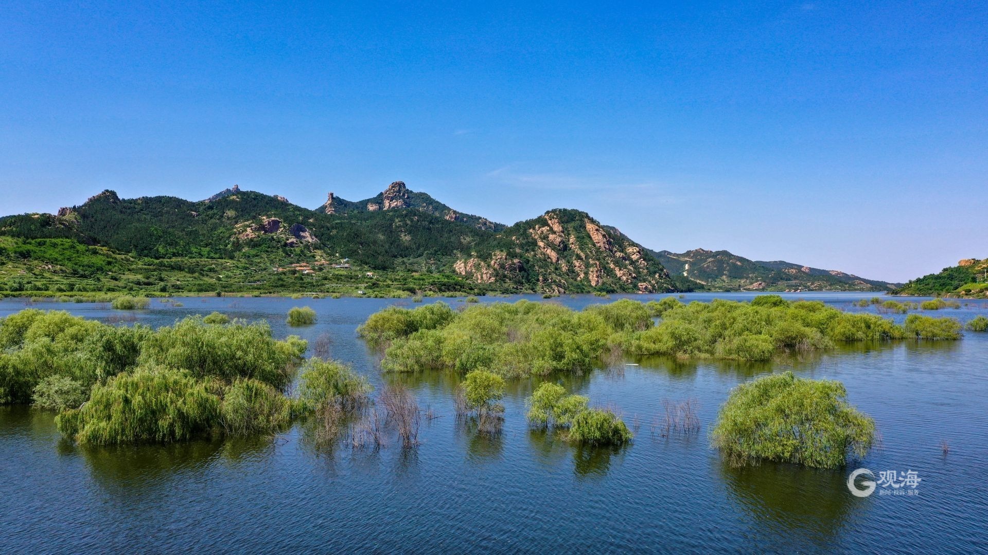 天朗气清，秋日崂山水库有了“青岛蓝”
