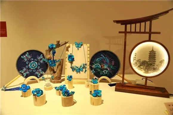 筑牢传统工艺美术发展之基
