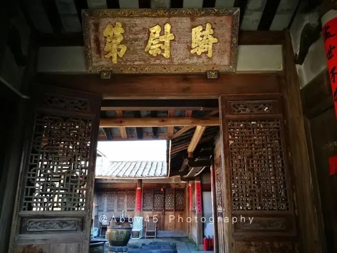 在创新性发展中让文物焕发时代光彩