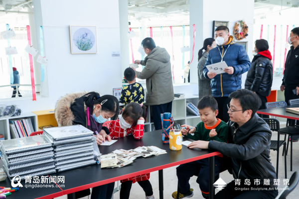 展出近百件作品 2023年＂在水之湄·女艺术家邀请展＂于青岛市雕塑馆开展