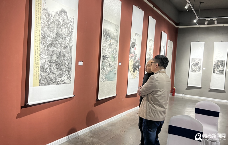 青潍两地画家齐聚 “和风”翰墨同心百幅美术作品亮相澜湾美术馆