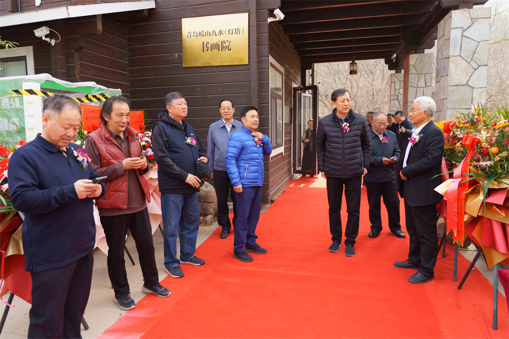 与春天同行 青岛九位名家书画联展在九水灯塔书画院开展
