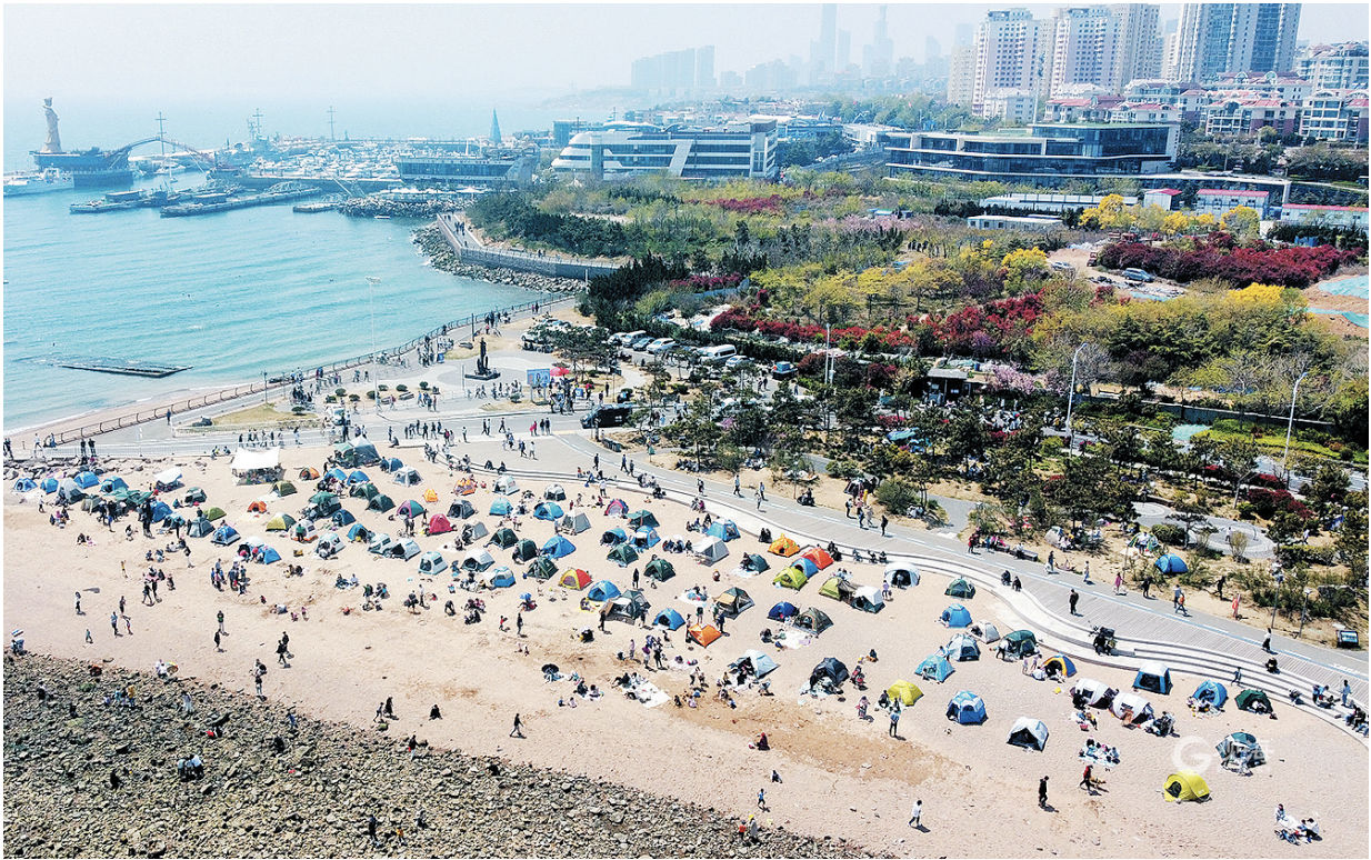 小麦岛成为“顶流”，大学路被长期“种草”……“网红打卡地”串起青岛山与海