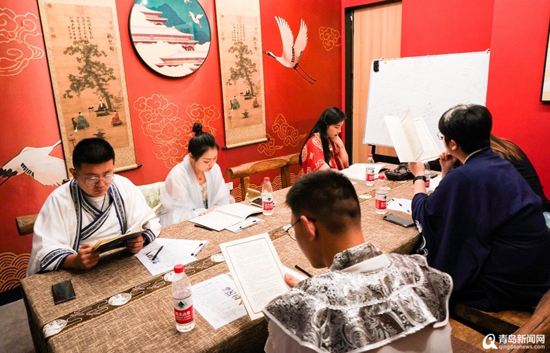 非遗在市南丨让国粹＂活＂起来！鸳鸯螳螂拳将登山东台《中国字 中国人》