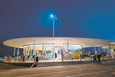 <b>为城市留一盏书灯！24小时书店：青岛文化空间的“守夜人”</b>