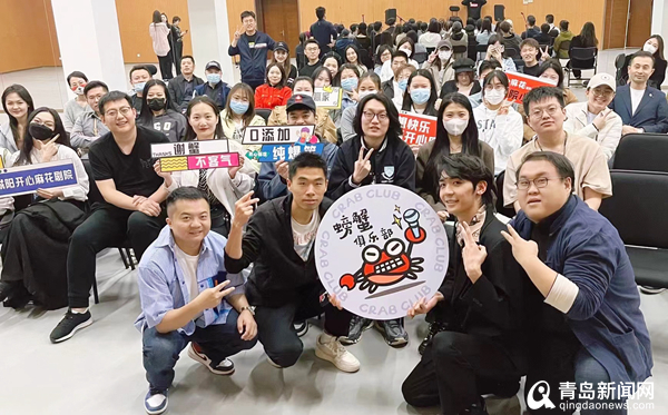 国内首个机场音乐节燃情开唱！6万乐迷开启欢乐嘉年华，打卡青春城阳