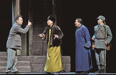 “中国观众还是爱戏剧的”！陈佩斯口碑力作，在青岛大剧院连演四场
