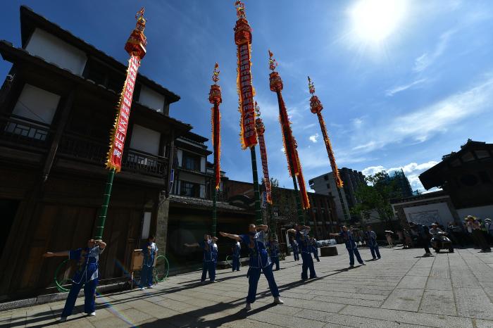 老中青三代扛起“华夏绝艺” 福建建瓯挑幡传承三百余年