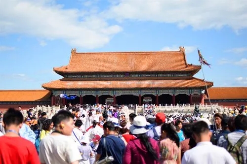 旅游人数18.39亿人次 五年来最火的暑期游有多“热”？