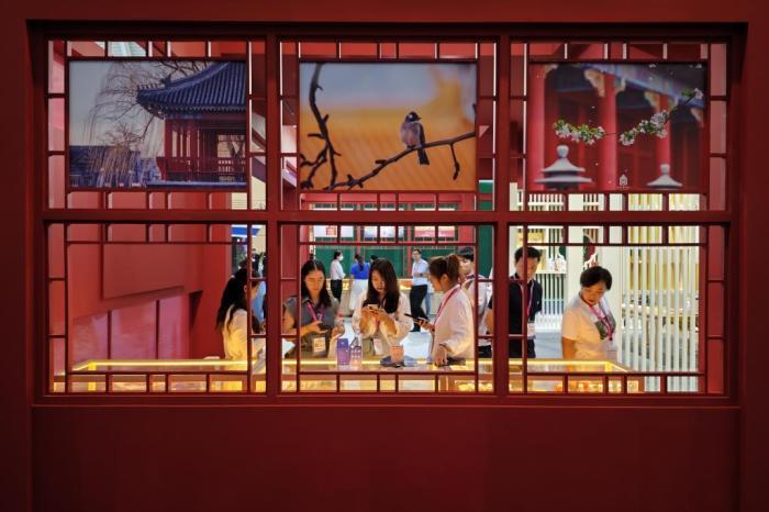 “旅游+一切”解锁文旅新场景 让世界触手可及